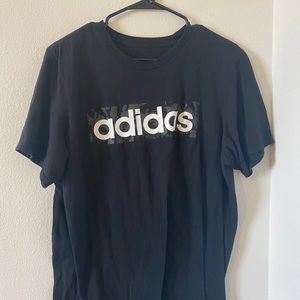 Adidas T-Shirt